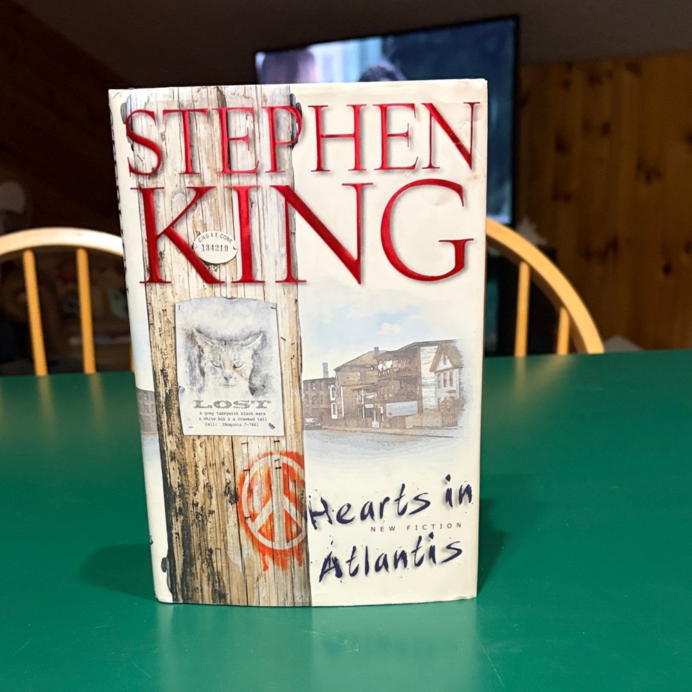 Vintage First Edition Stephen King Hearts in Atlantis Hardcover Book
